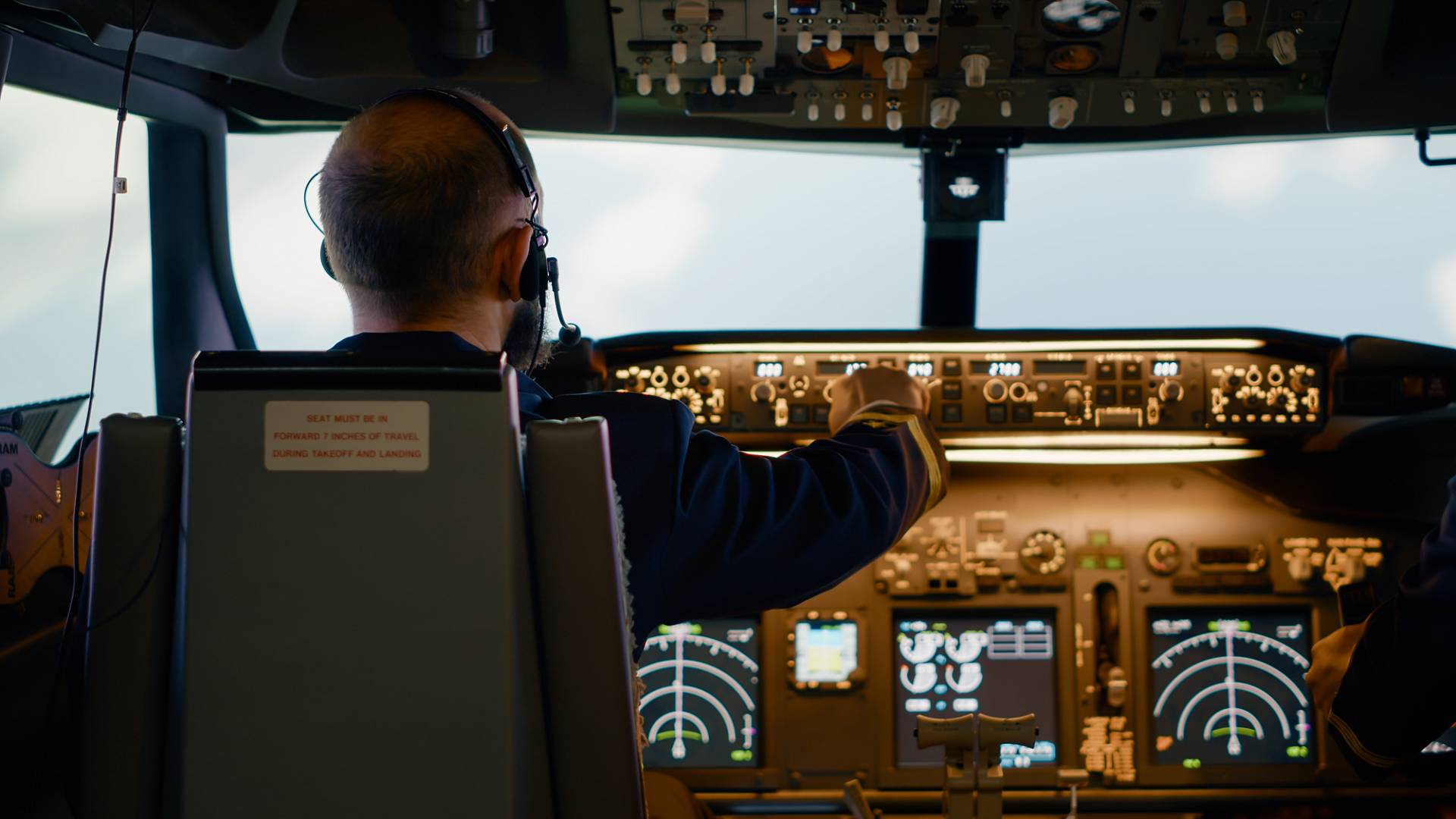 Los beneficios de usar un simulador de vuelo en el aprendizaje